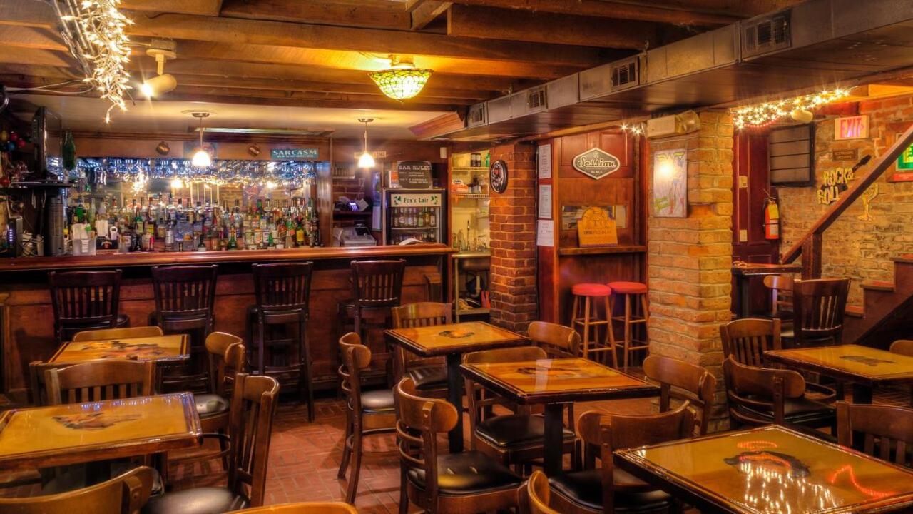 | Olde Town Inn