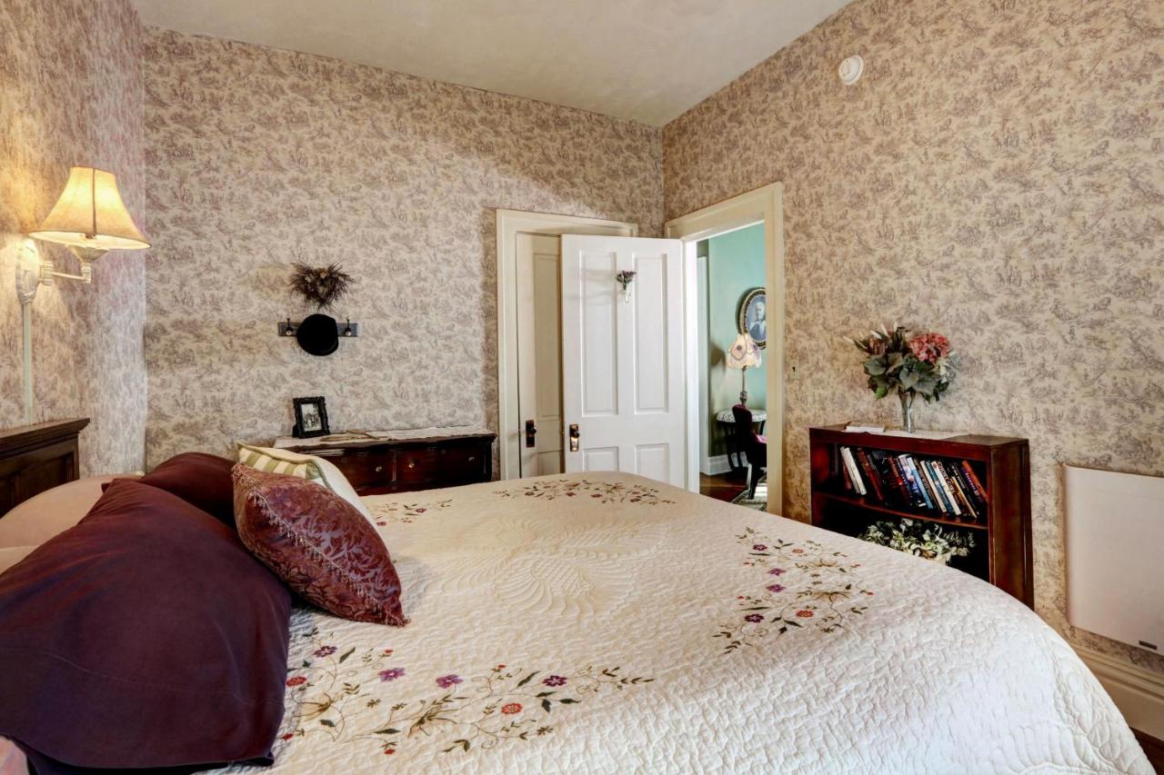 | Barrister's Bed & Breakfast