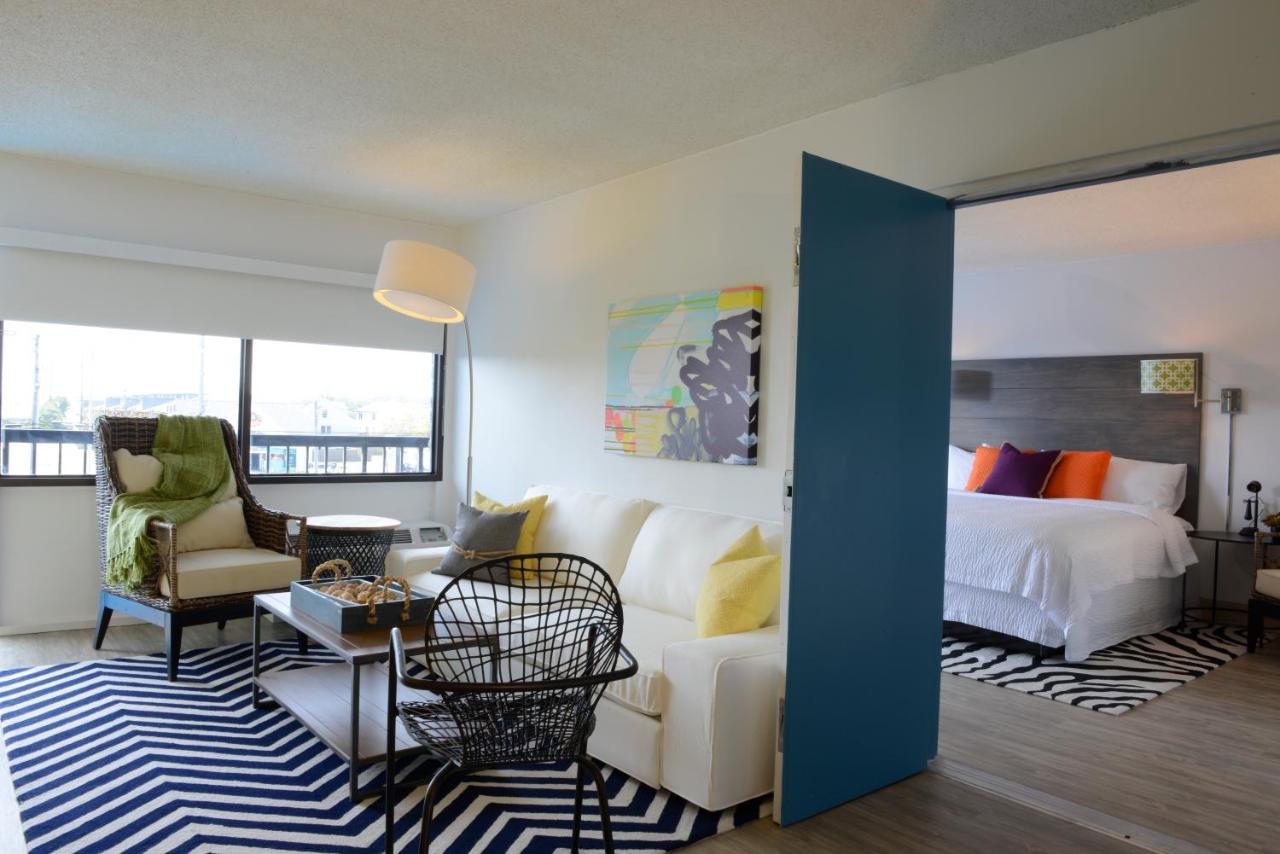King Suite at Beach House Dewey
