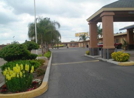  | Village Inn