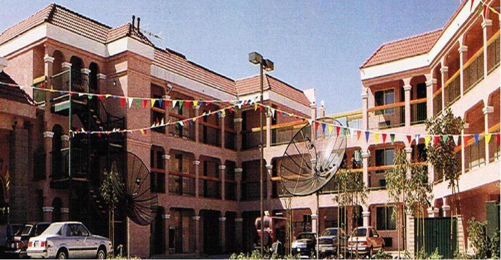 | Downey Inn Luxury Suites