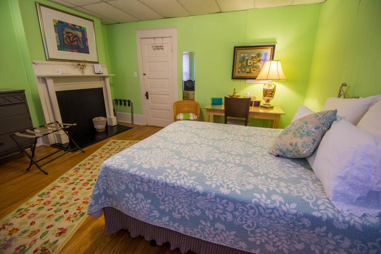  | The Dailey Renewal Retreat B & B