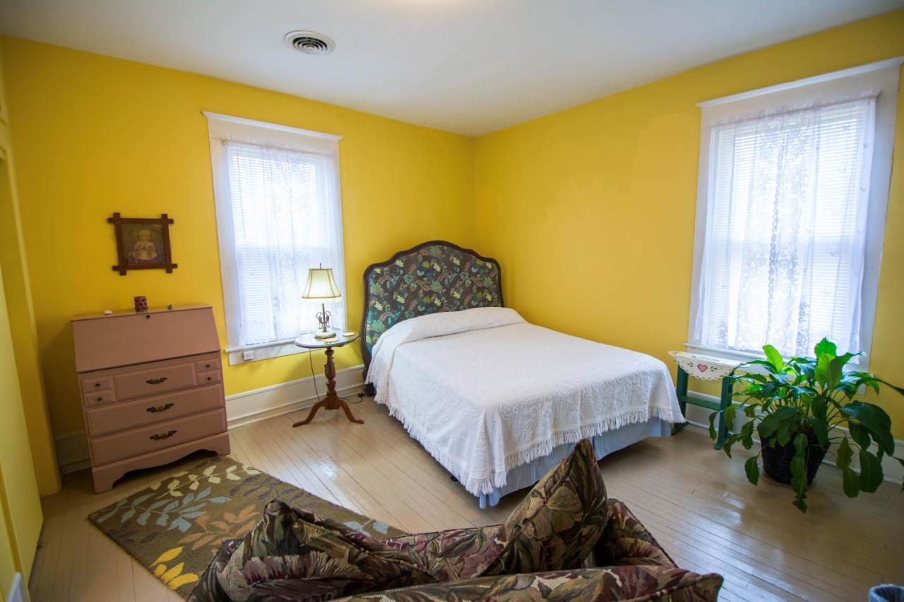 | The Dailey Renewal Retreat B & B