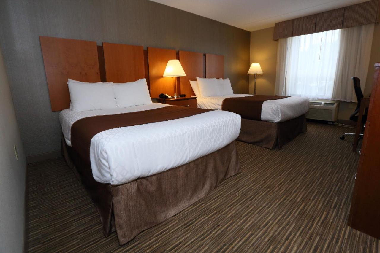 Double Room with Two Double Beds - Non-Smoking at Best Western La Plata Inn
