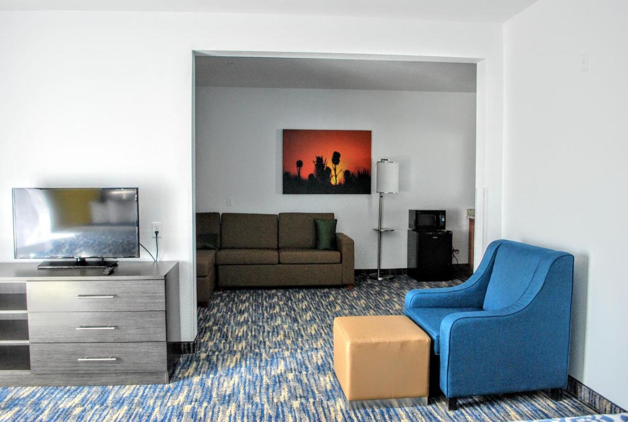 Studio Suite with Two King Beds - Non-Smoking at Days Inn & Suites by Wyndham Lubbock Medical Center