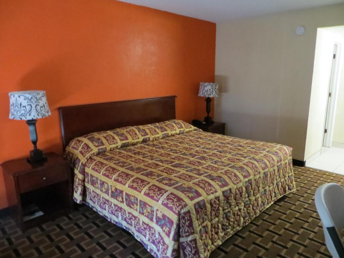 | Budget Inn