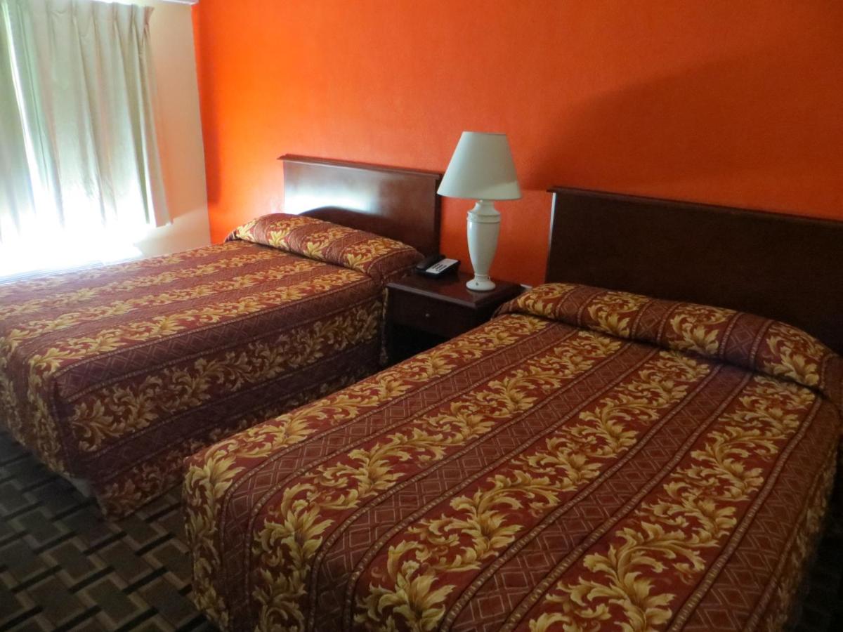 | Budget Inn