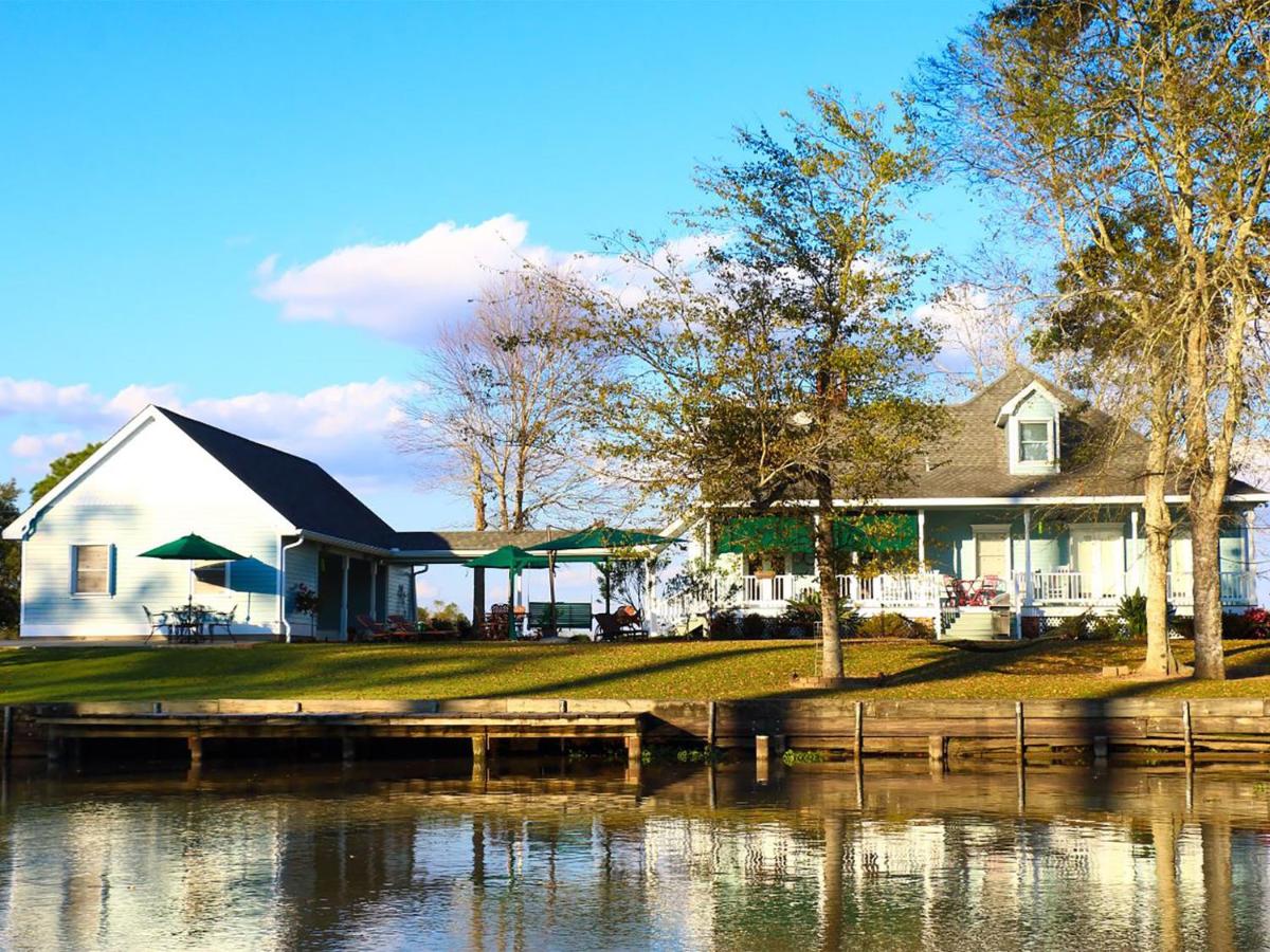 | A Chateau on the Bayou Bed & Breakfast