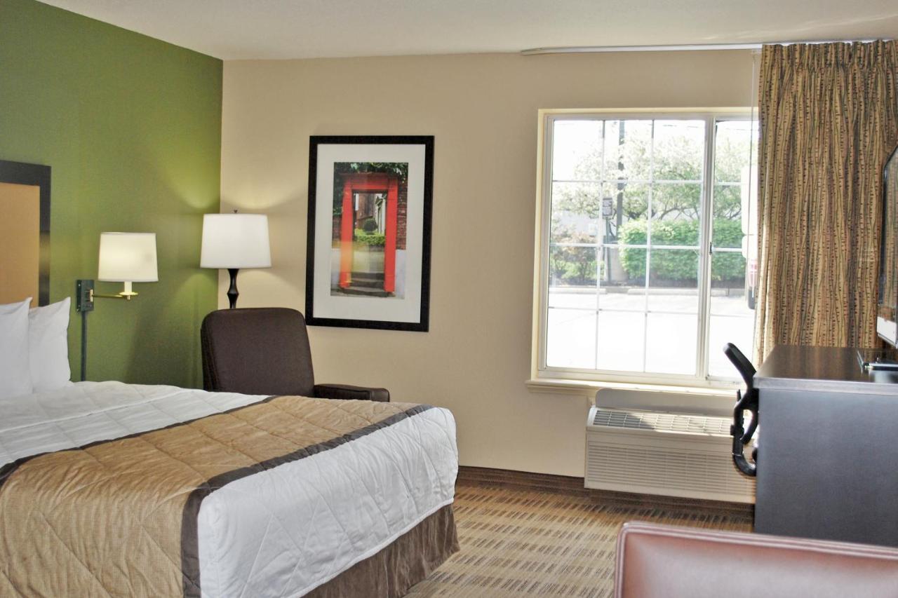 | Extended Stay America Suites - Newark - Woodbridge