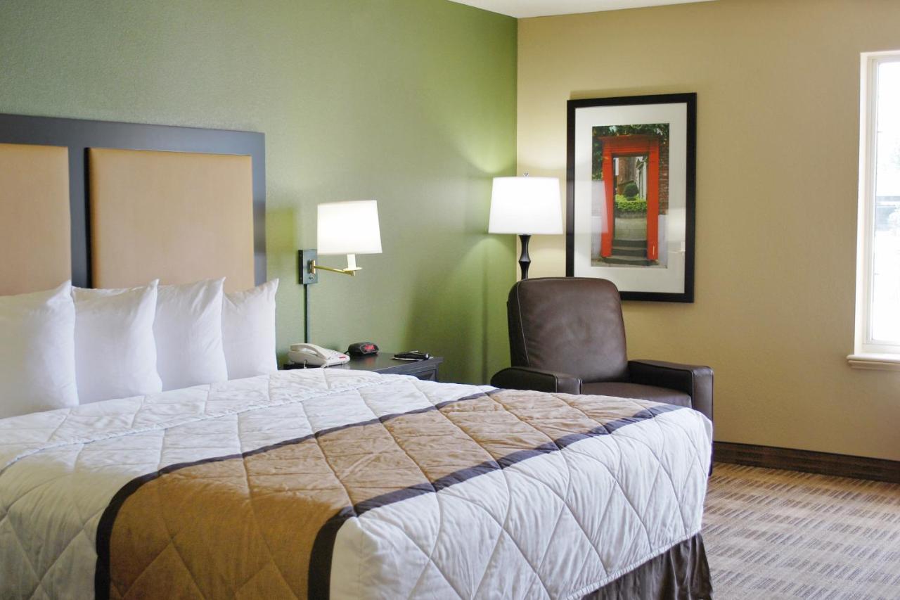 | Extended Stay America Suites - Newark - Woodbridge