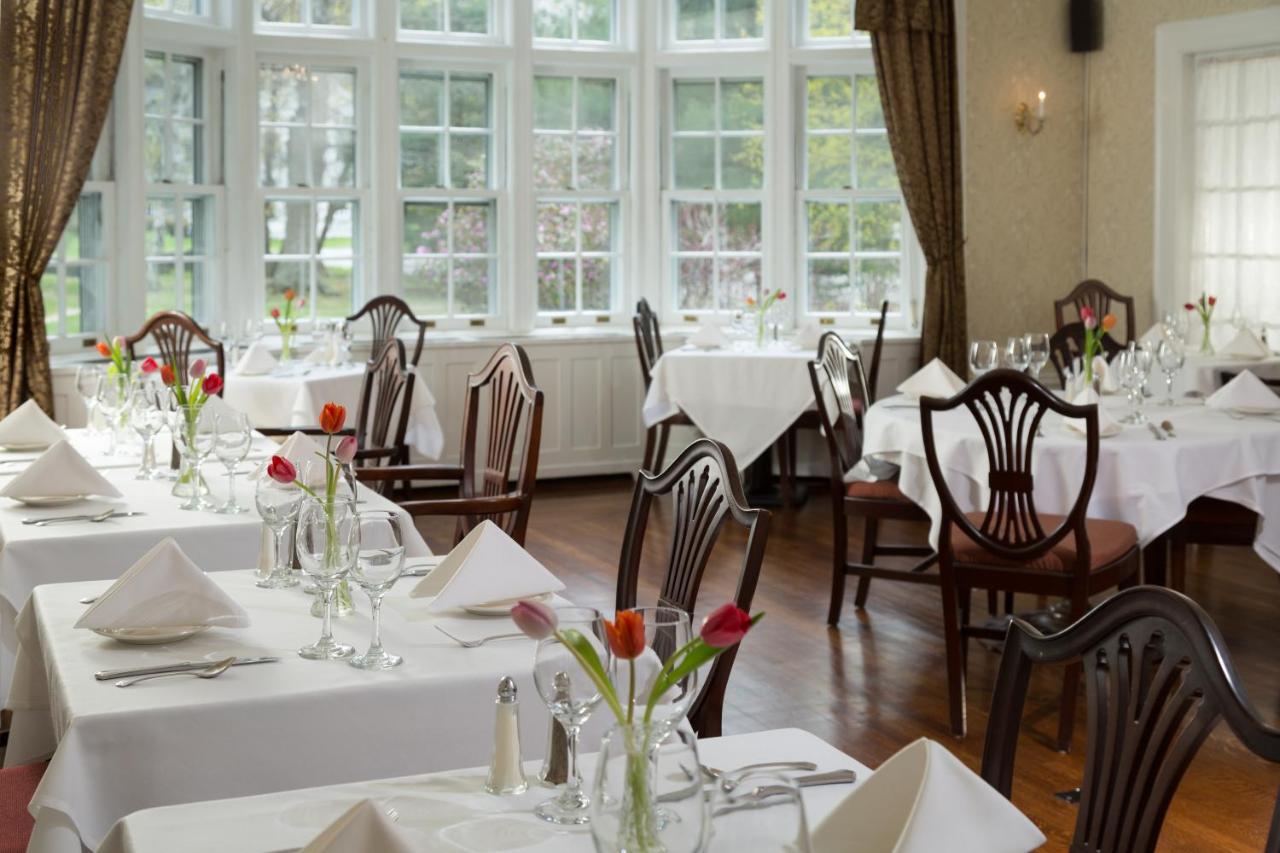 | Four Chimneys Inn