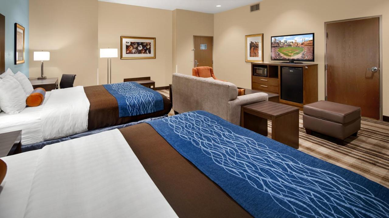 Double Queen Suite - Non-Smoking at Best Western Plus Washington Hotel