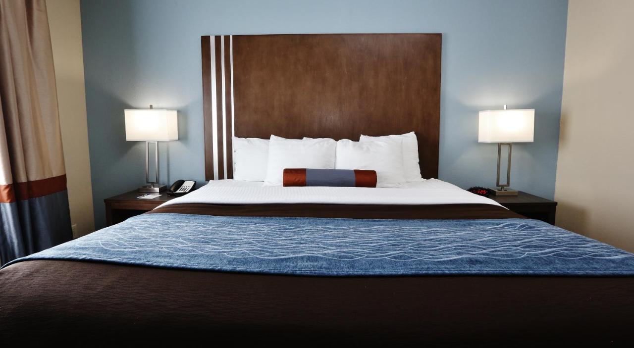 King Suite - Non-Smoking at Best Western Plus Washington Hotel