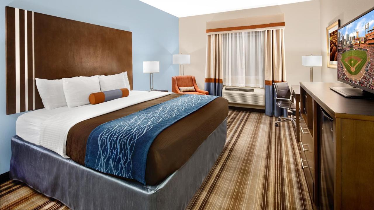 King Room with Sofa Bed - Non-Smoking at Best Western Plus Washington Hotel