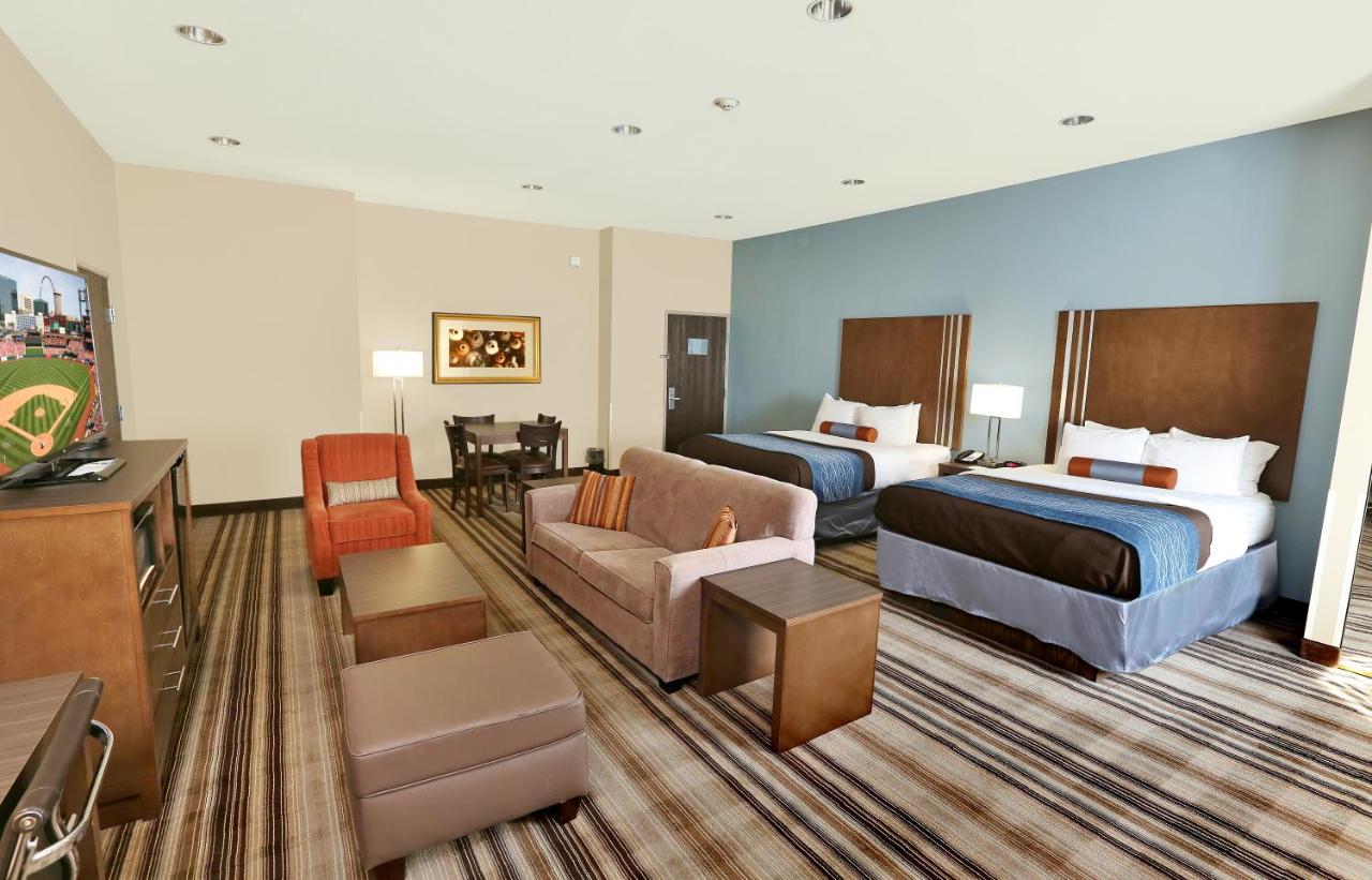 Double Queen Suite - Non-Smoking at Best Western Plus Washington Hotel