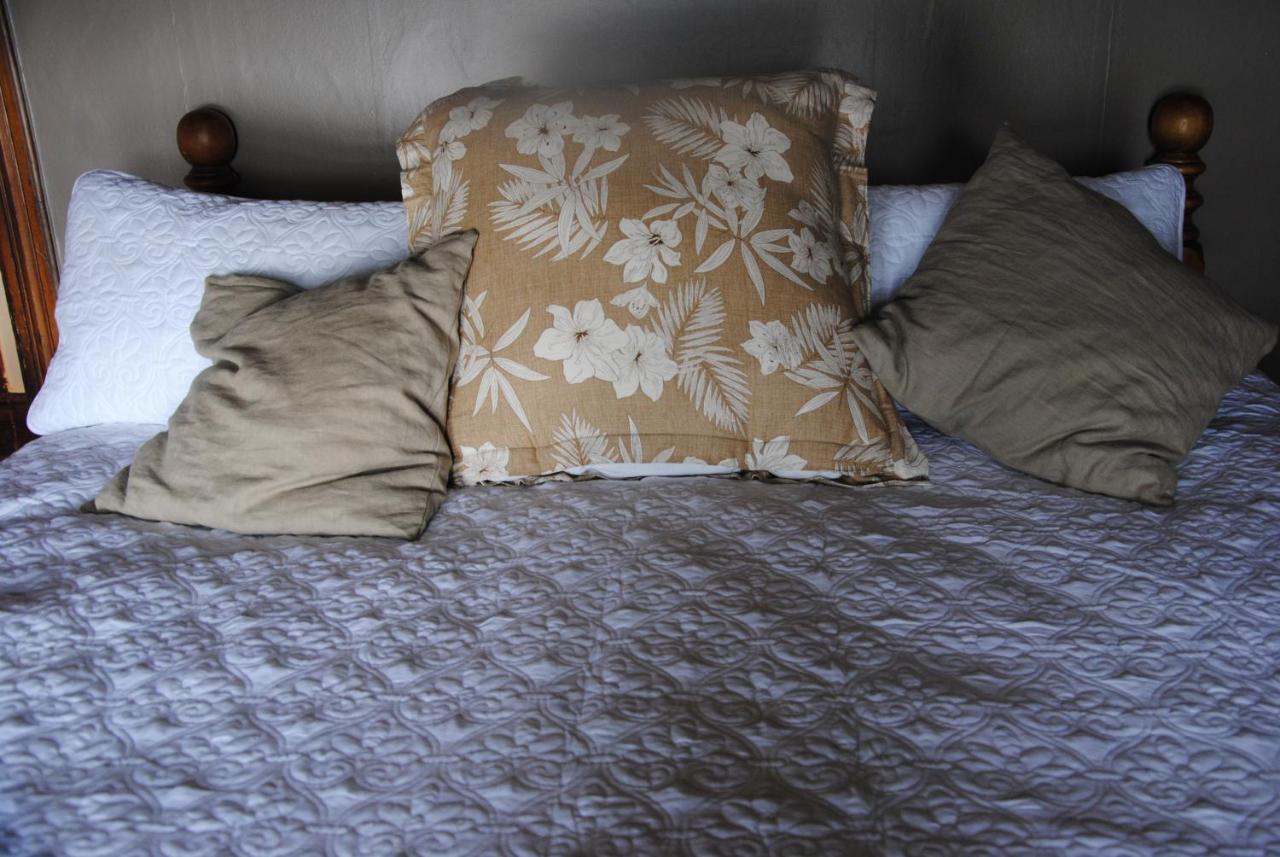 | Off Broadway B & B