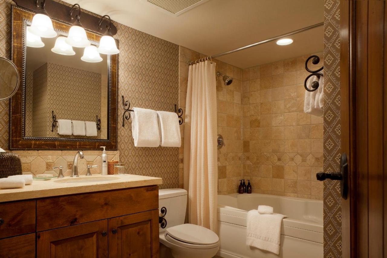 Lodge Room - Queen Room with Two Queen or Full Beds at Teton Mountain Lodge and Spa