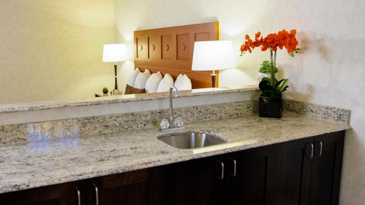 Deluxe King Suite at Moab Valley Inn