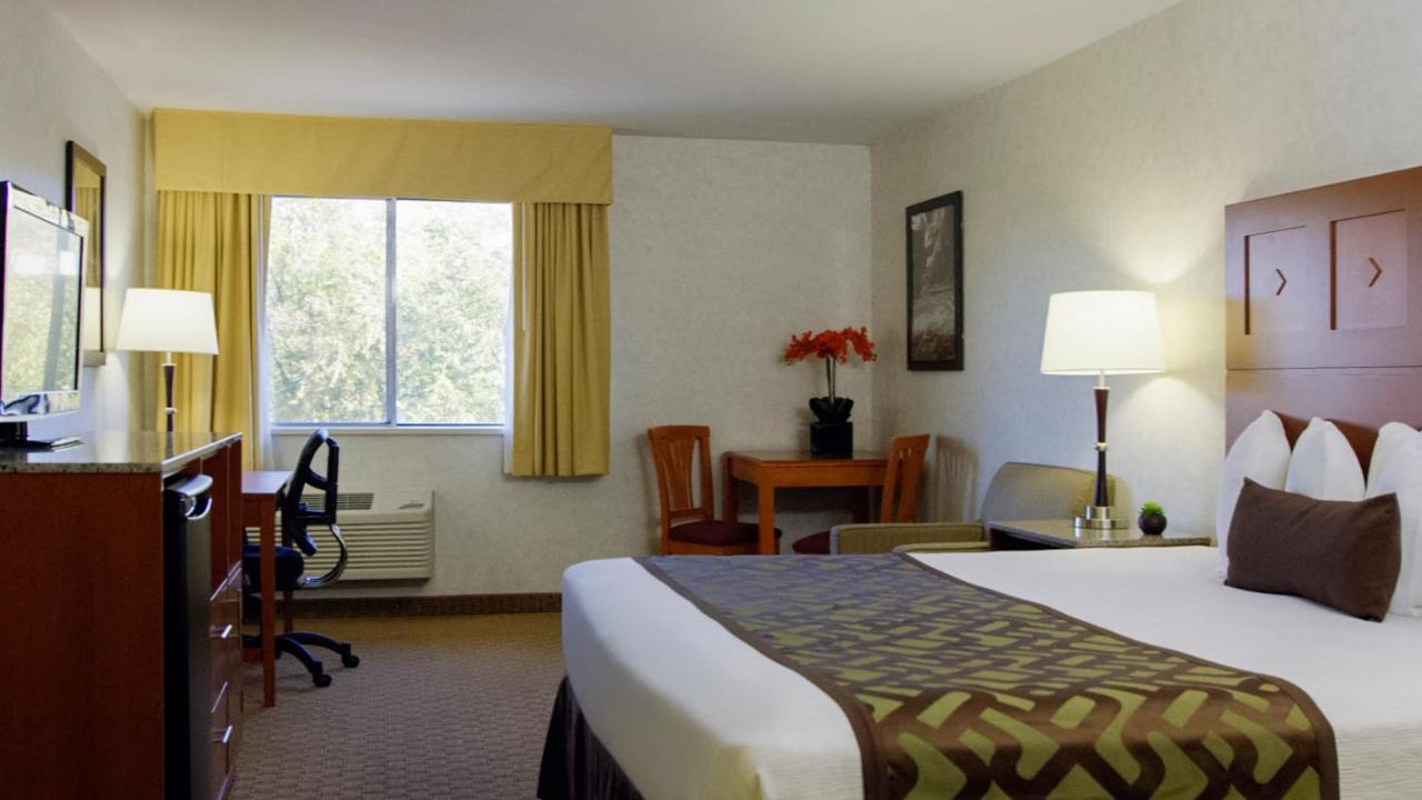 Deluxe Single Room at Moab Valley Inn