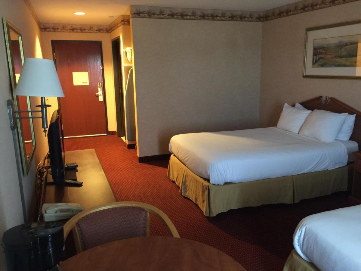 | Fredericksburg Hill Country Hotel