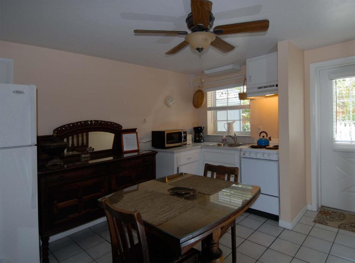 | Seahorse Cottages - Adults Only