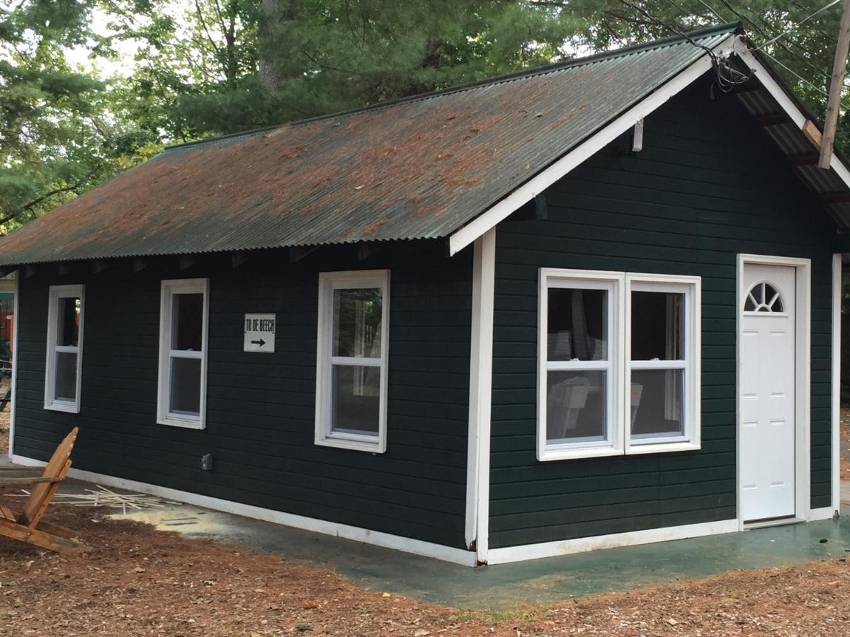 | The Elms Waterfront Cottages