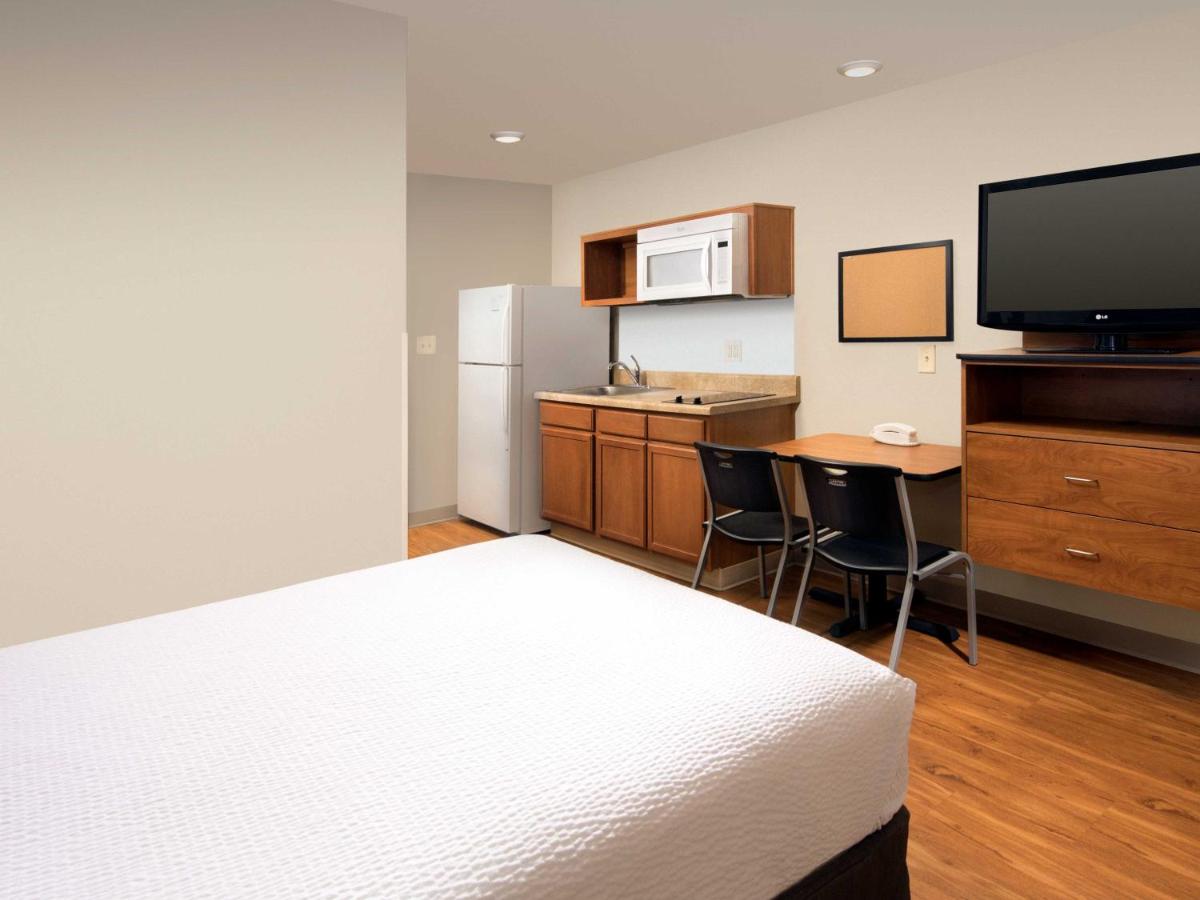 Standard Queen Room - Non-Smoking at WoodSpring Suites Odessa