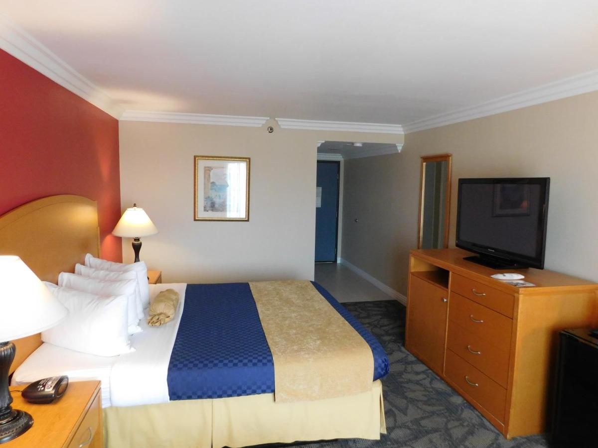 King Room - Disability Access/Non-Smoking at Best Western Plus Anaheim Orange County Hotel