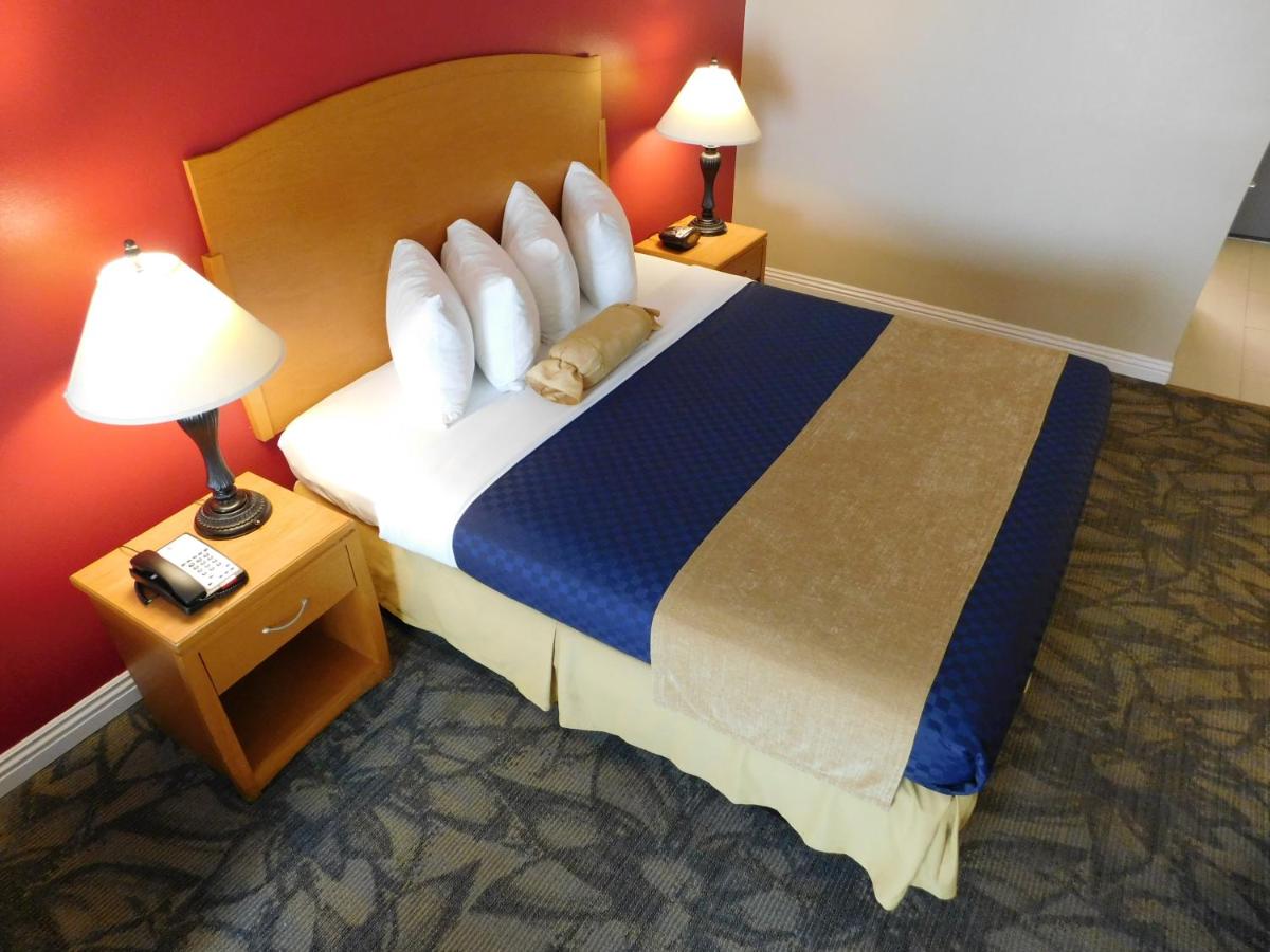 King Room - Disability Access/Non-Smoking at Best Western Plus Anaheim Orange County Hotel