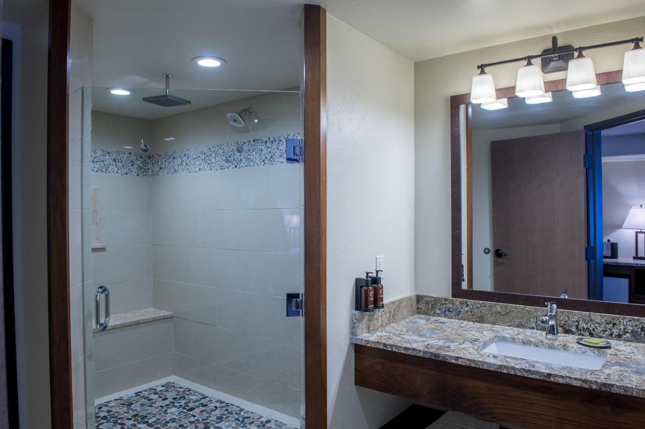 | Cedar Creek Lodge & Conference Center