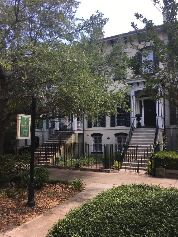 | Justine Inn Savannah