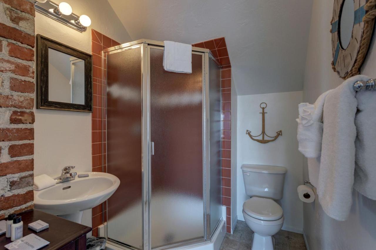 | Nantucket Inn - Anacortes