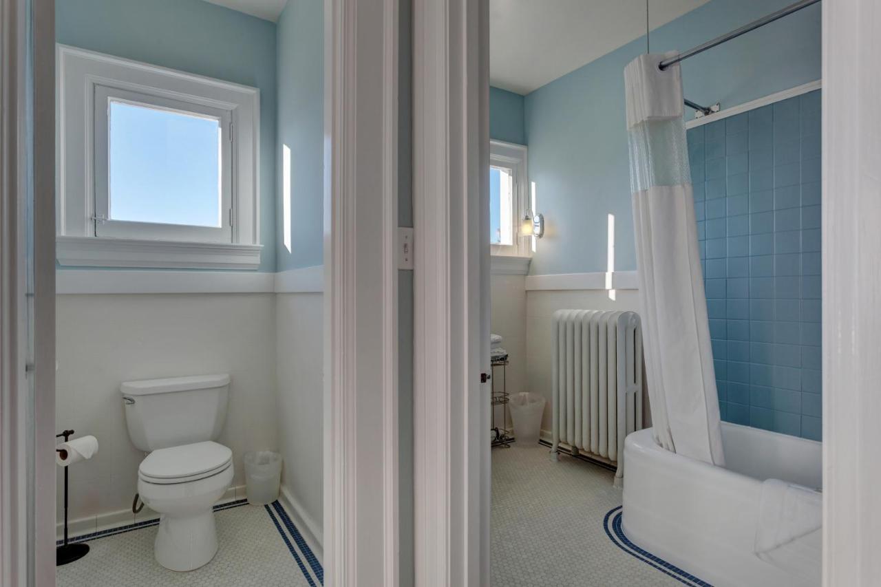 | Nantucket Inn - Anacortes