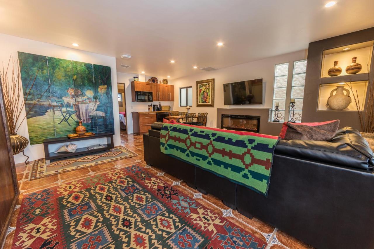 Deluxe One-Bedroom Suite at A Sunset Chateau