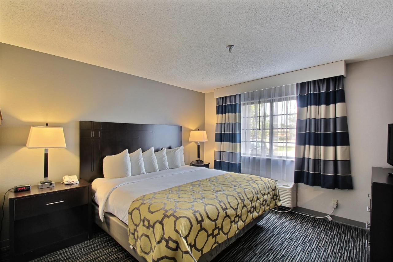 King Room- Non-Smoking at Baymont by Wyndham Madison West/Middleton WI West