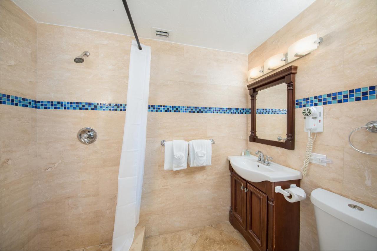 Seagrape Two Bedroom, Two Bath Suite at Lime Tree Bay Resort