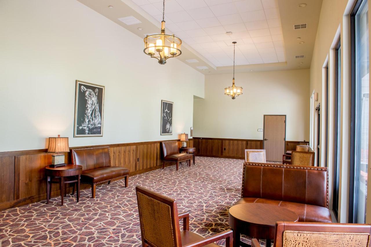 | Cedar Creek Lodge & Conference Center