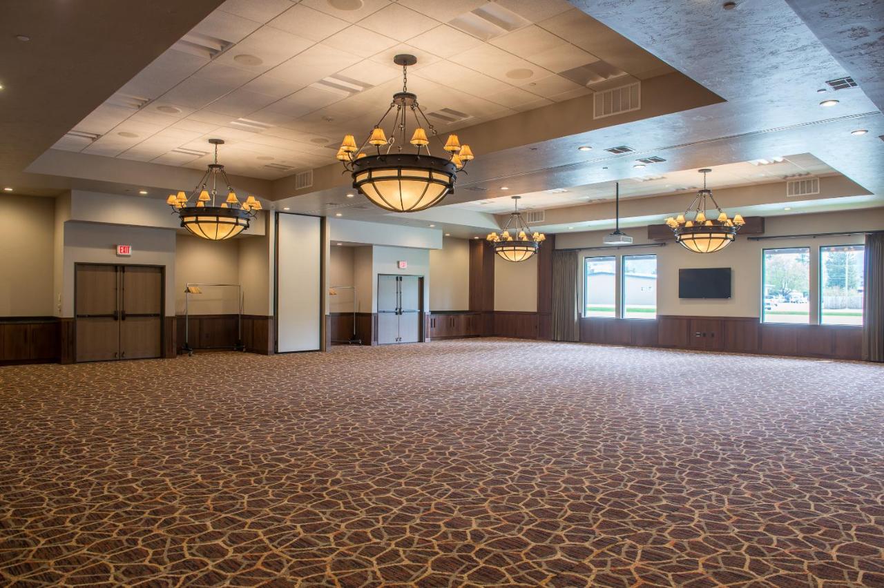 | Cedar Creek Lodge & Conference Center