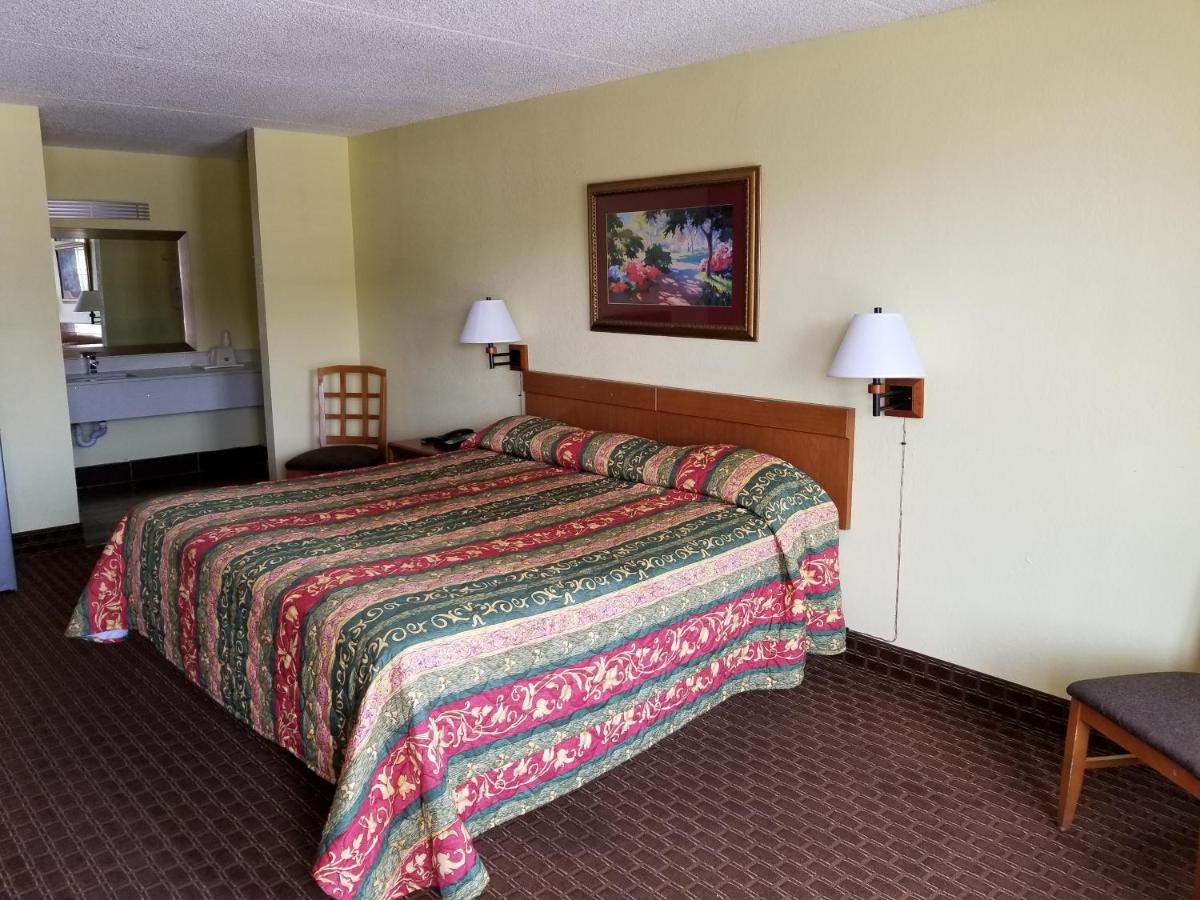 | Hermitage Inn