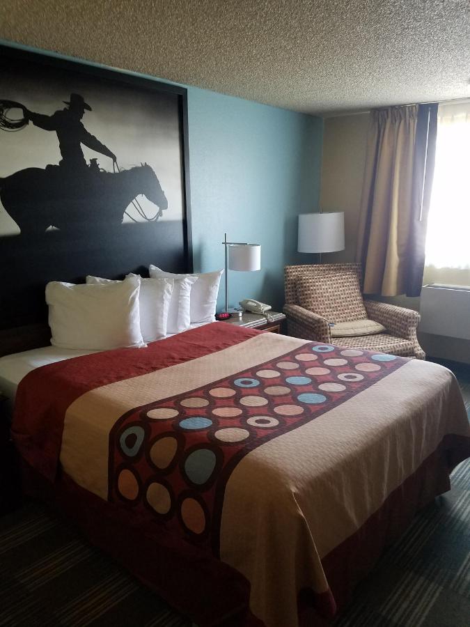 Queen Room - Non-Smoking at Super 8 by Wyndham Casper East/Evansville