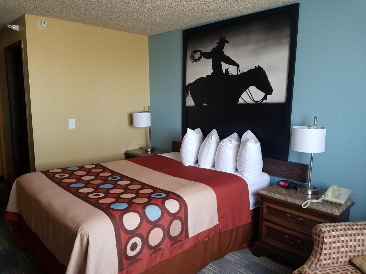 King Room - Non-Smoking at Super 8 by Wyndham Casper East/Evansville