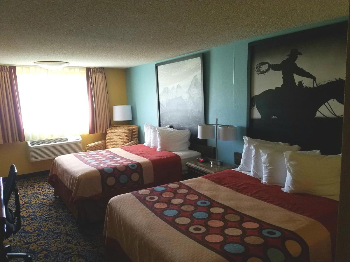 Queen Room with Two Queen Beds - Non-Smoking at Super 8 by Wyndham Casper East/Evansville