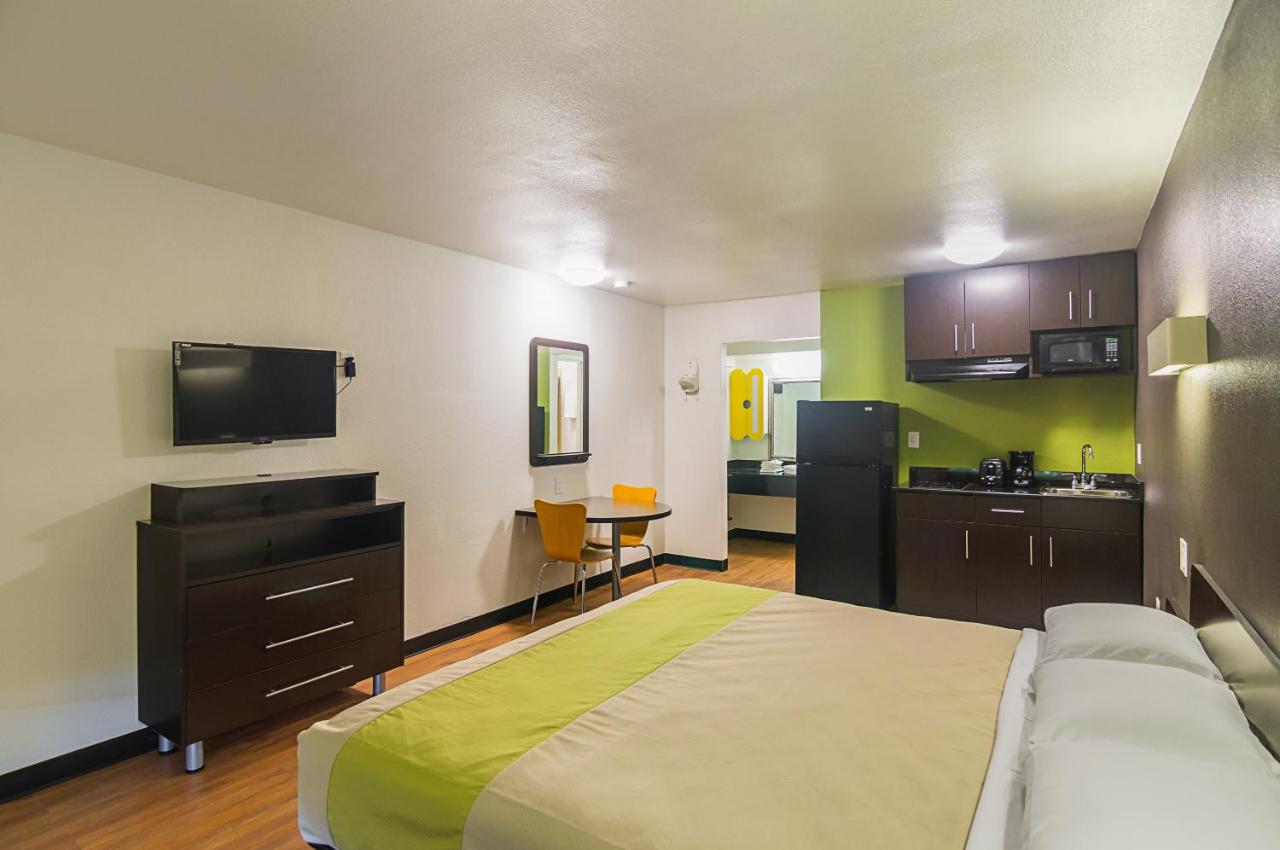 King Room with Kitchen - Non-Smoking at Studio 6 Tyler, TX