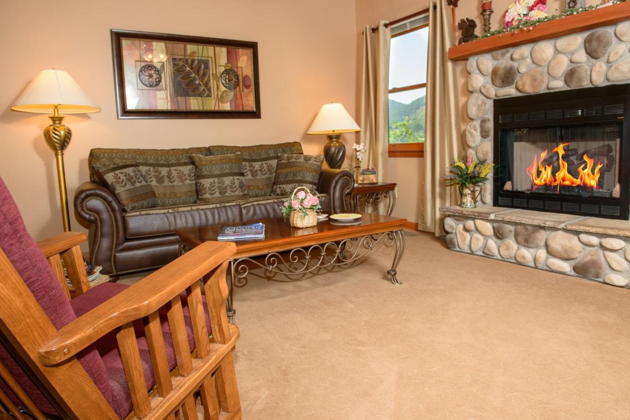 | Berry Springs Lodge
