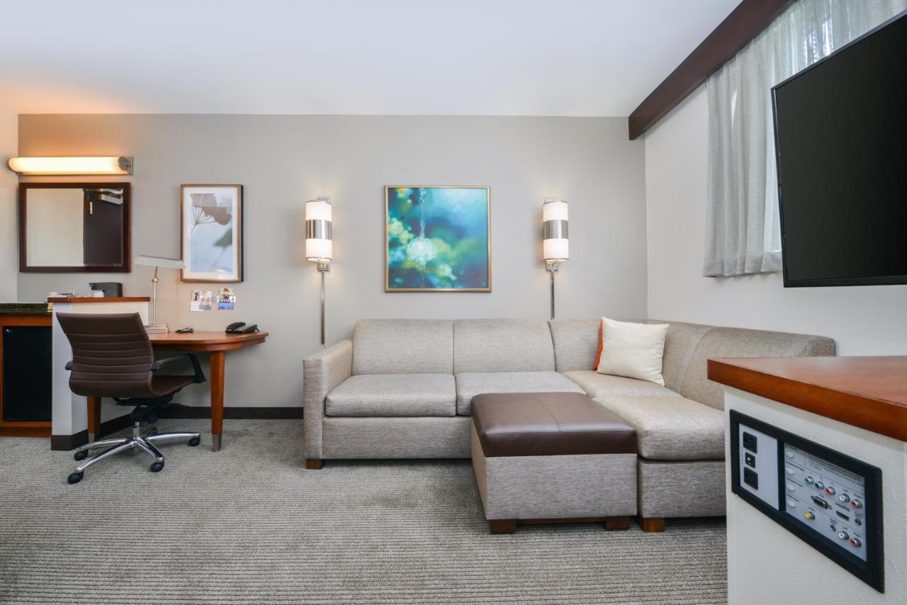 King Room at Hyatt Place Chesapeake