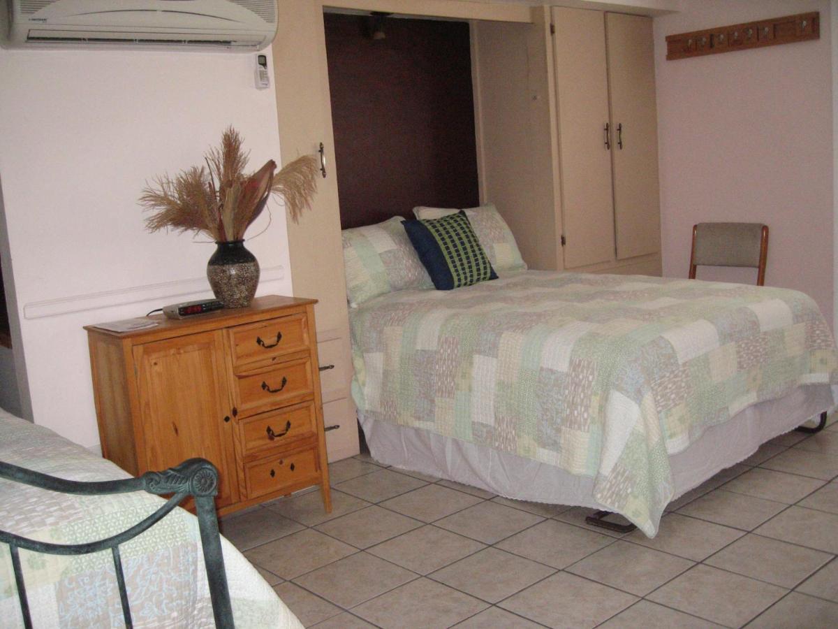 | Mon Ami Bed and Breakfast