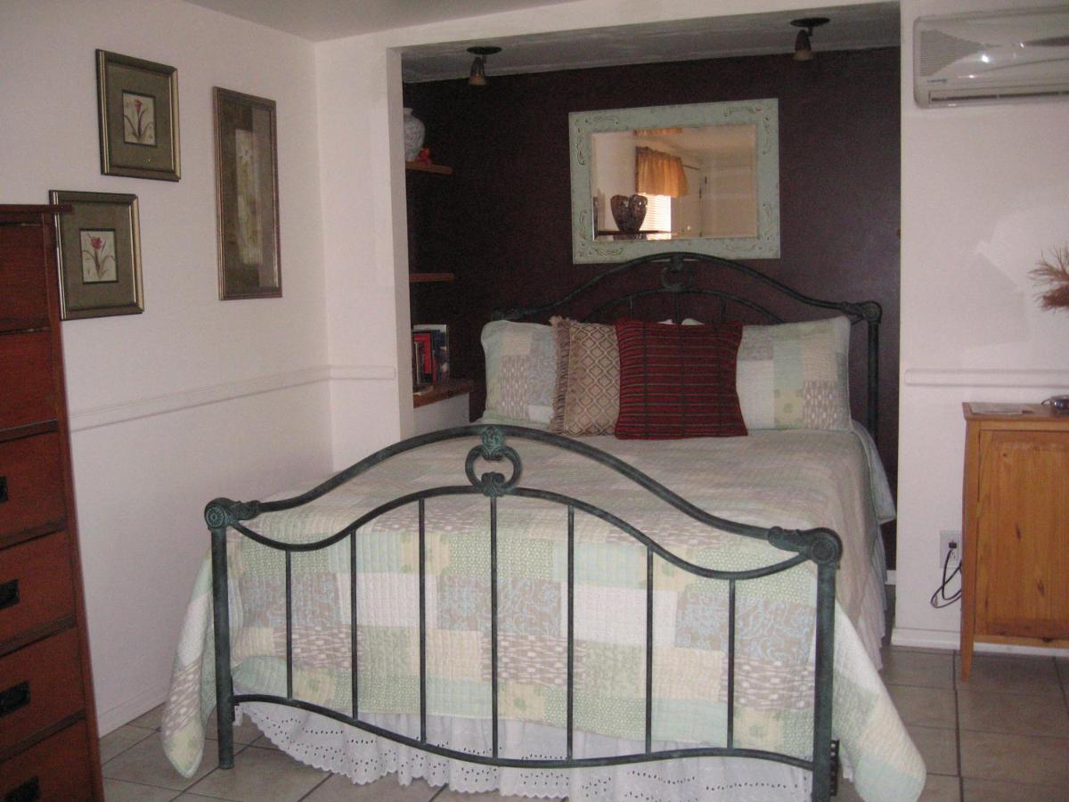 | Mon Ami Bed and Breakfast