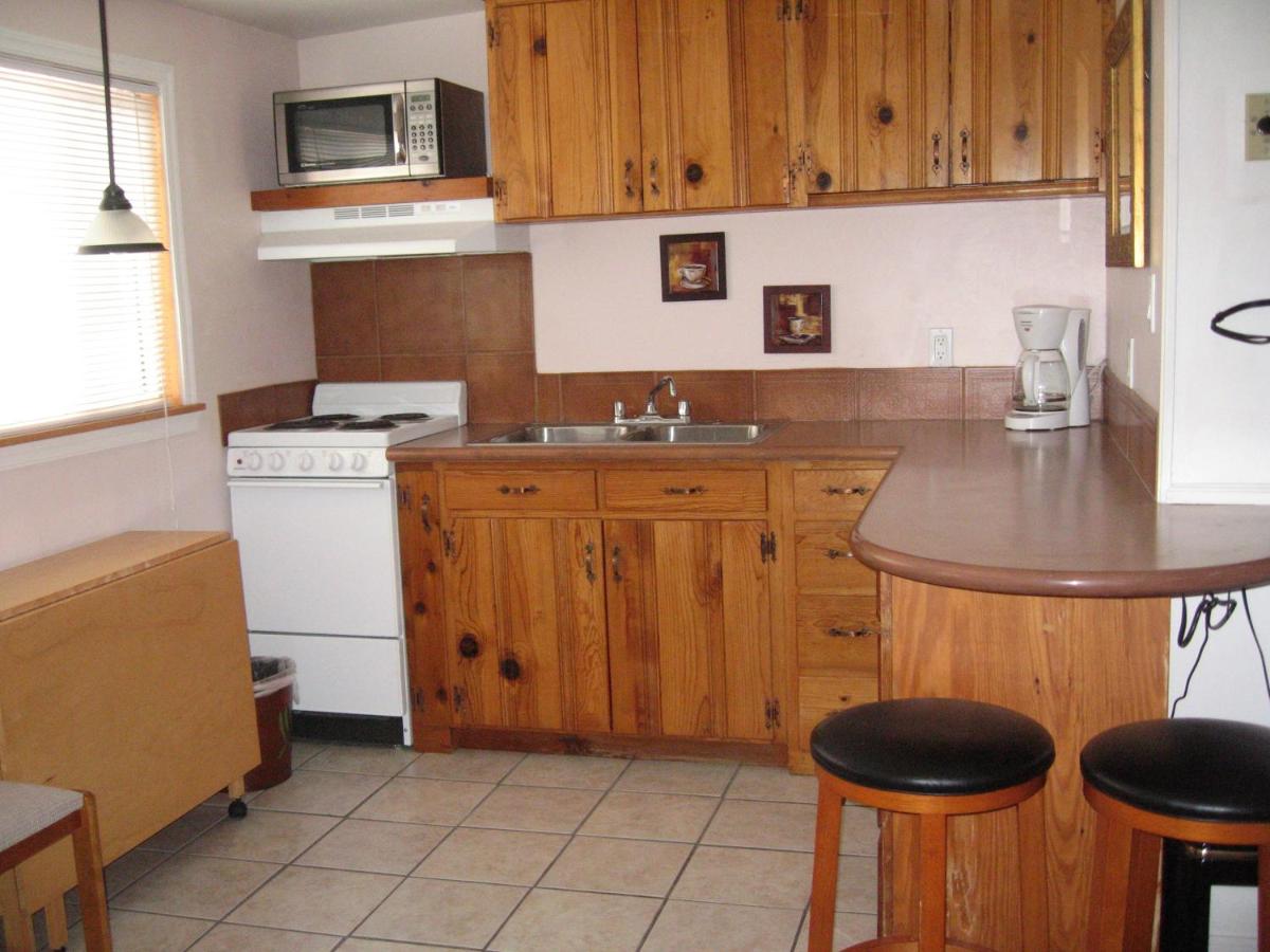 | Mon Ami Bed and Breakfast