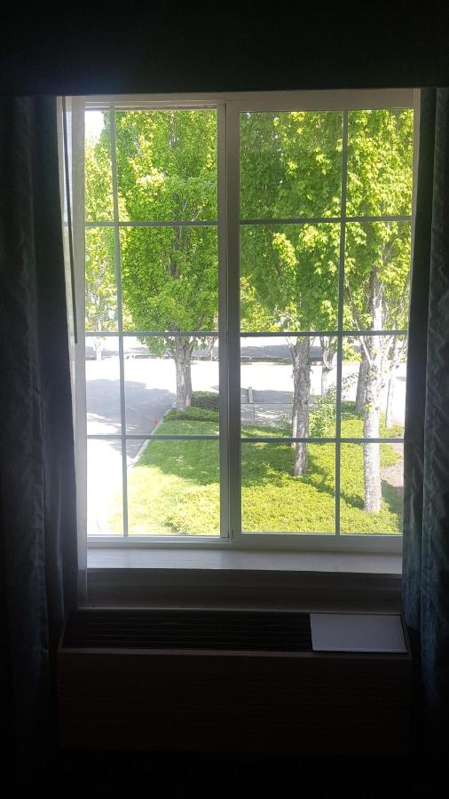 Deluxe Queen Room - Non-Smoking at Baymont by Wyndham Coeur D Alene