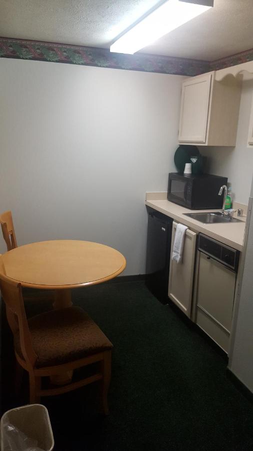 King Studio Suite - Non-Smoking at Baymont by Wyndham Coeur D Alene
